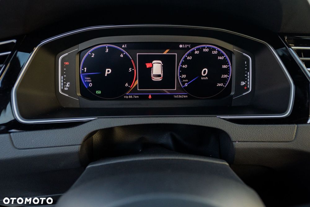Volkswagen Passat 2.0 TDI Elegance DSG - 20