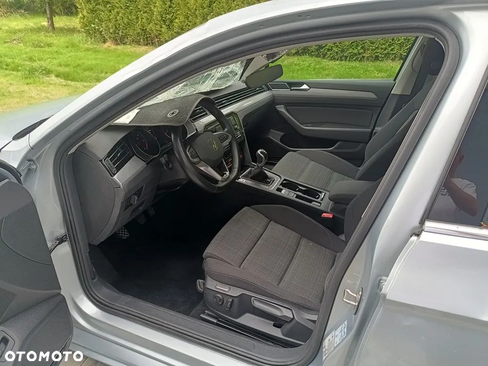 Volkswagen Passat 2.0 TDI EVO Business - 9