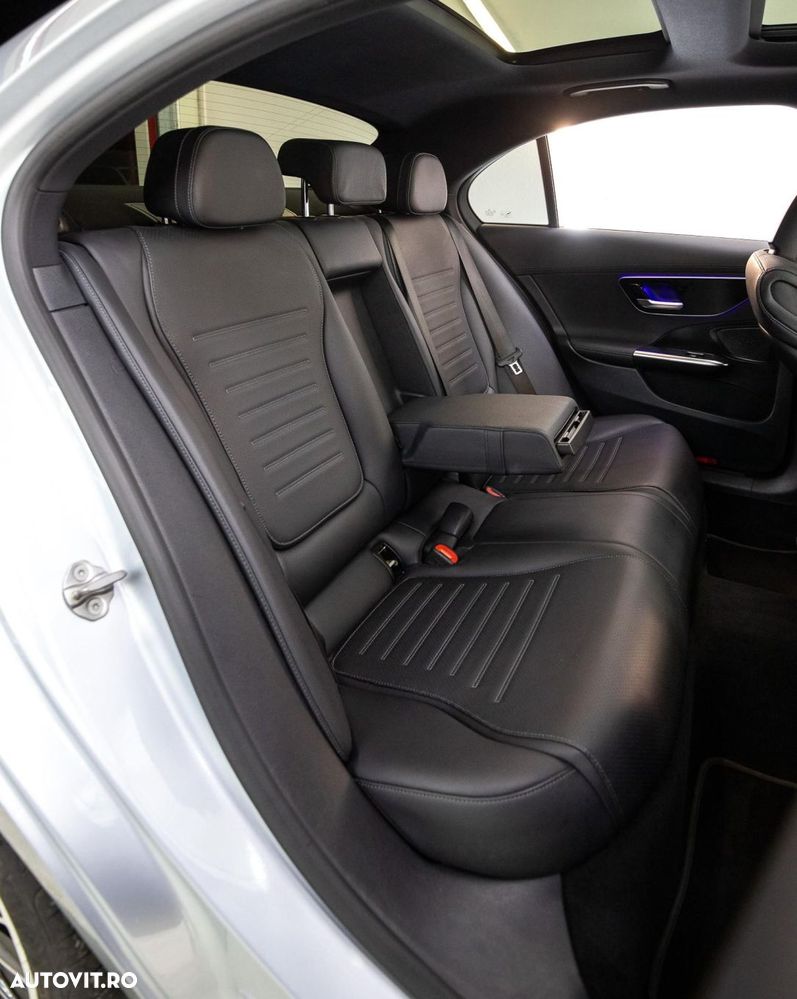 Mercedes-Benz C - 18