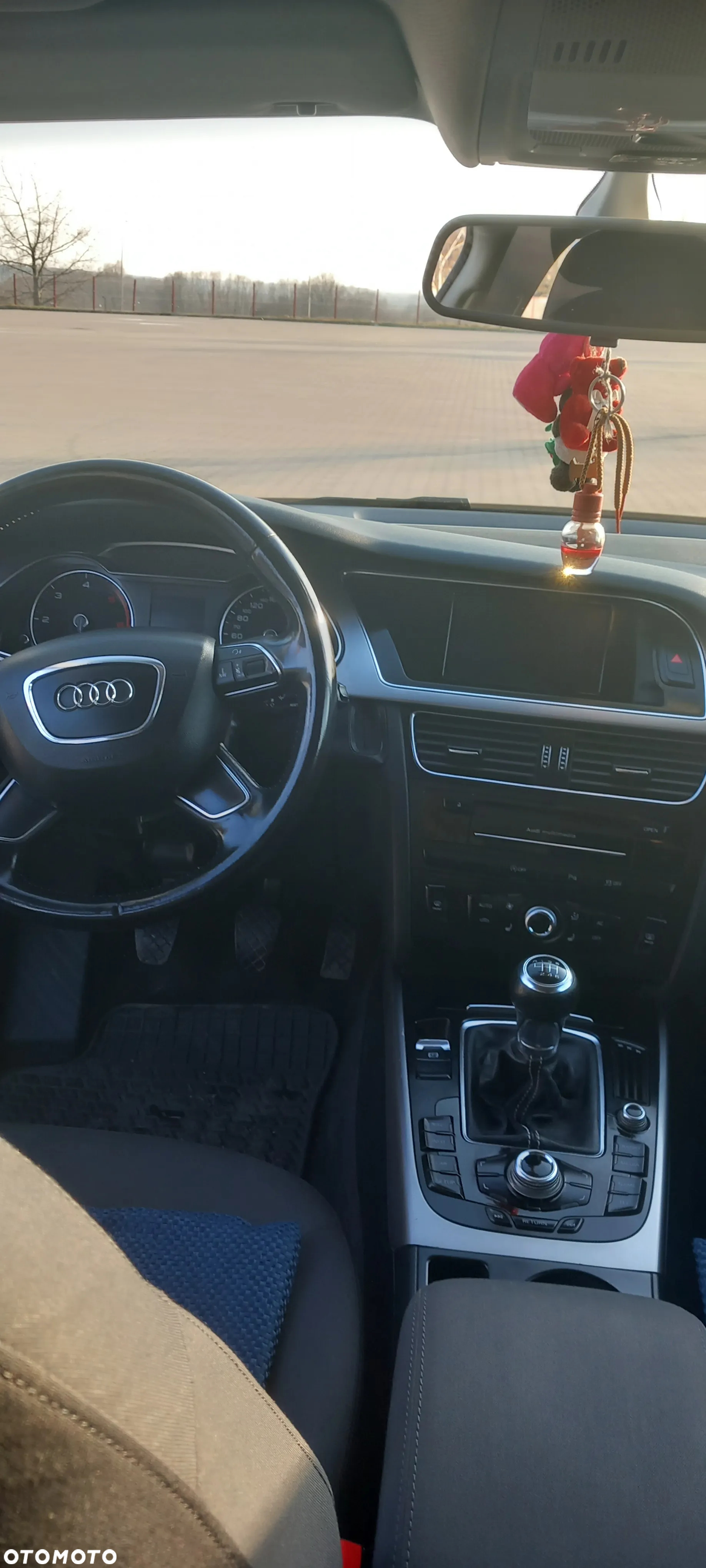 Audi A4 Avant - 10