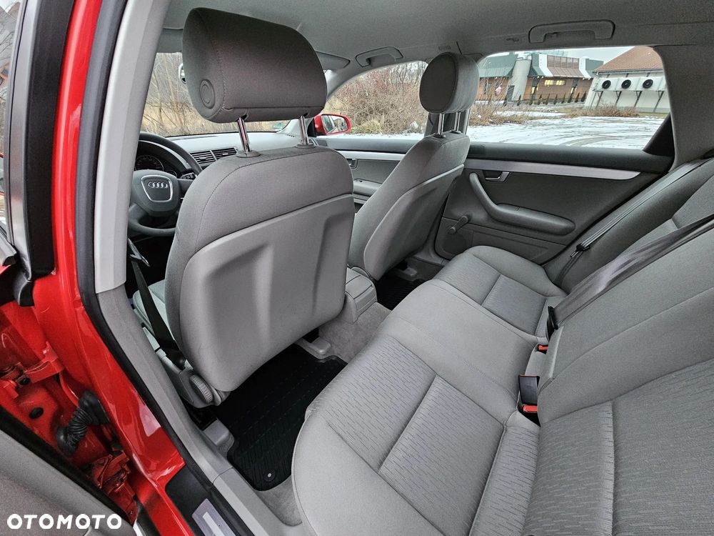 Audi A4 Avant 2.0 TDI - 20