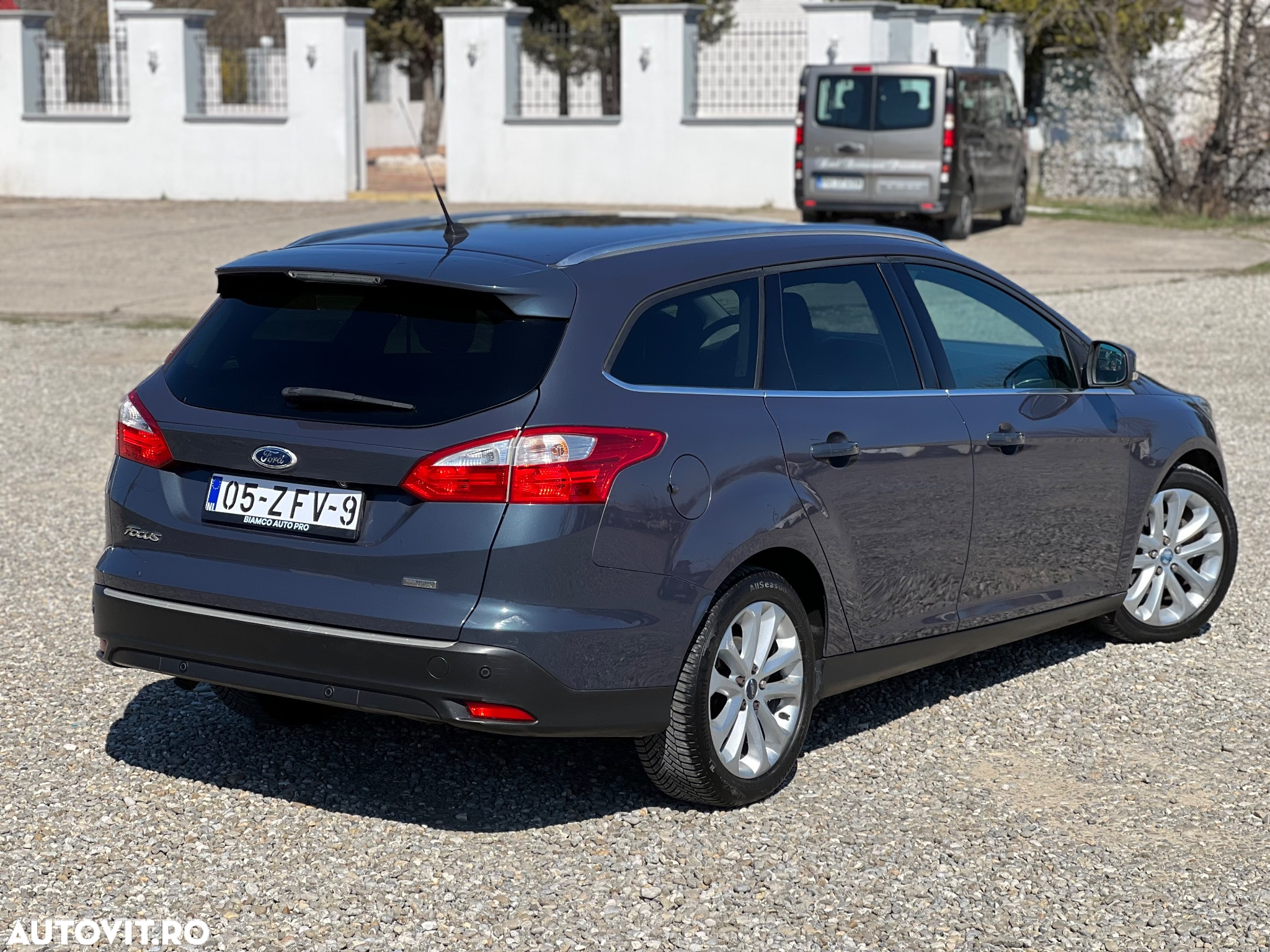 Ford Focus 1.6 TDCi ECOnetic 88g Start-Stopp-System Titanium - 4