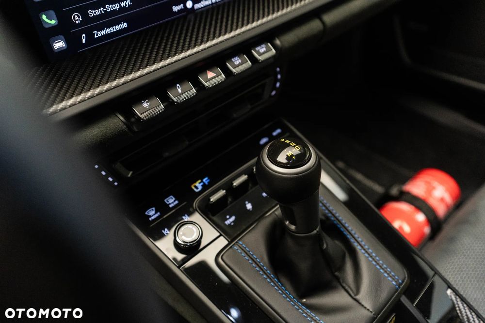 Porsche 911 - 22