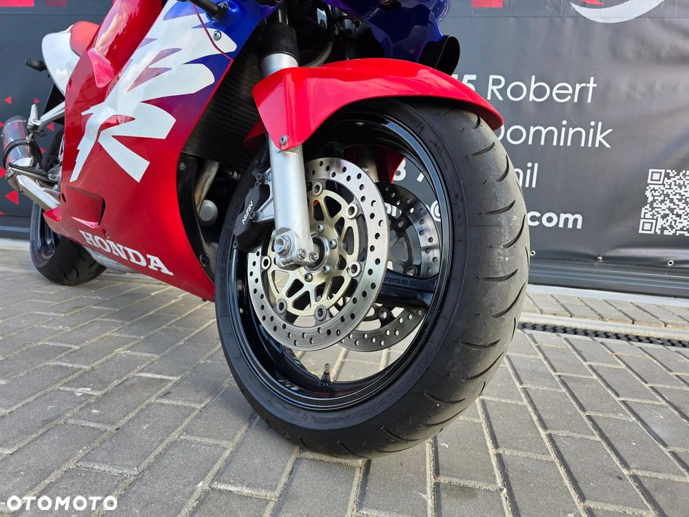 Honda CBR - 28