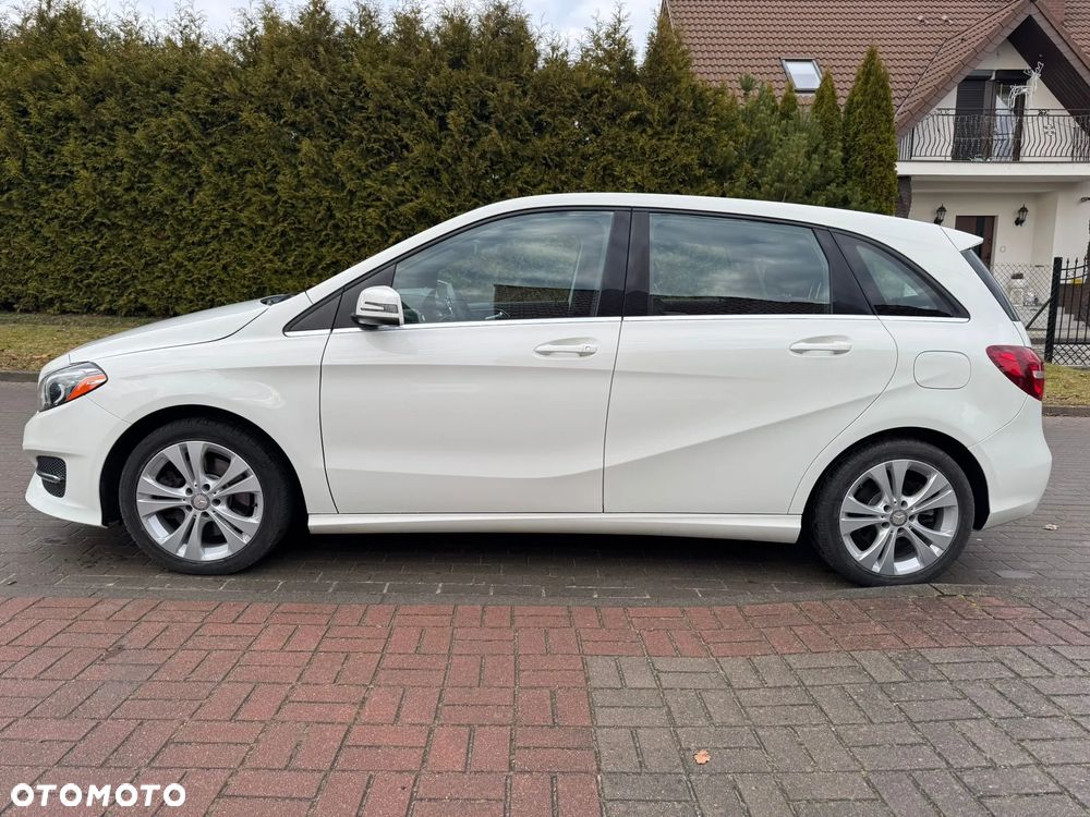 Mercedes-Benz Klasa B 250 4Matic 7G-DCT UrbanStyle Edition - 4