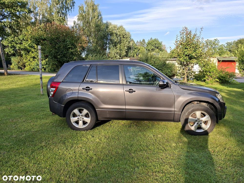 Suzuki Grand Vitara 2.4 De Luxe EU5 - 27