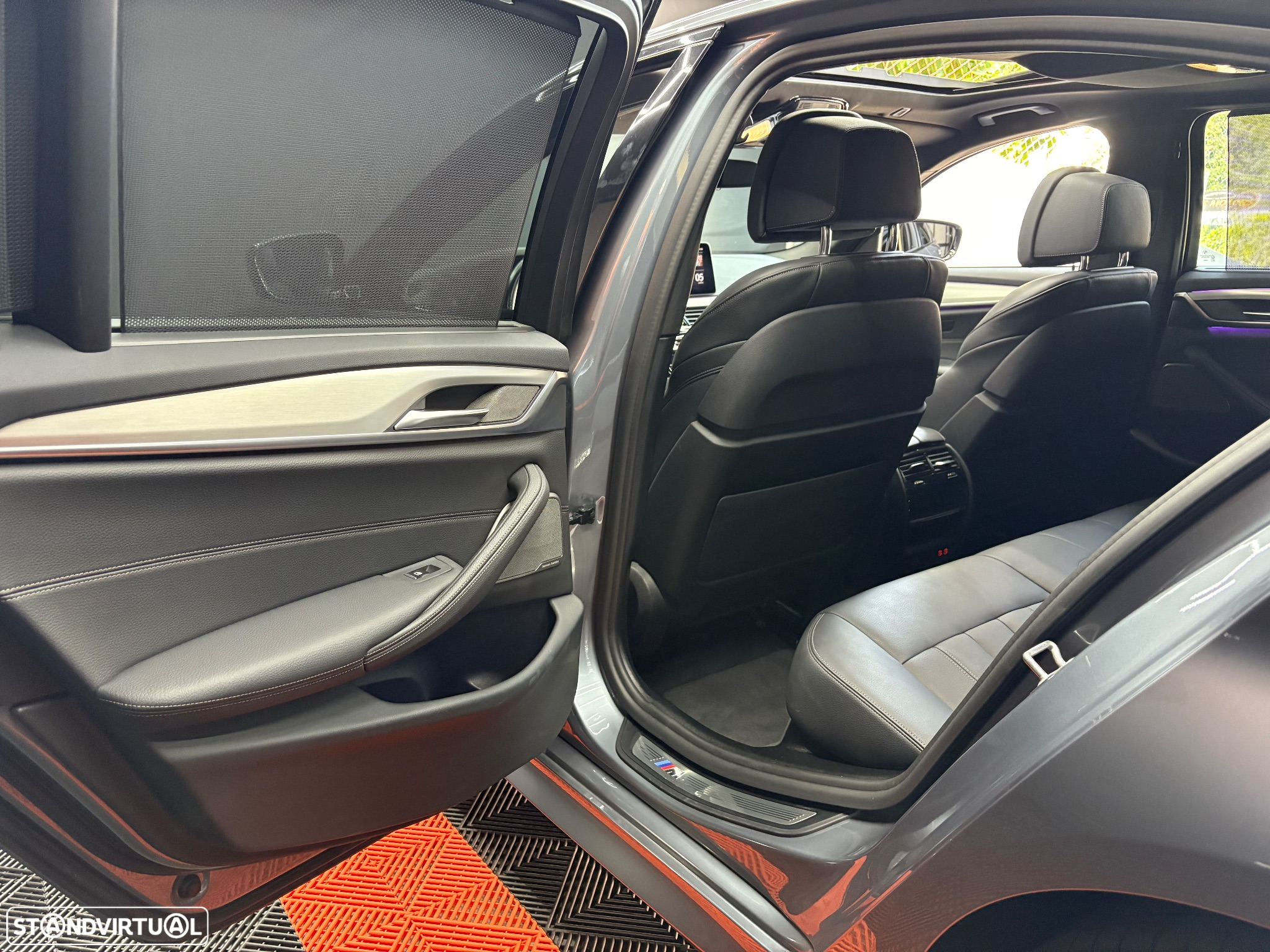BMW 530 e Pack Desportivo M - 38