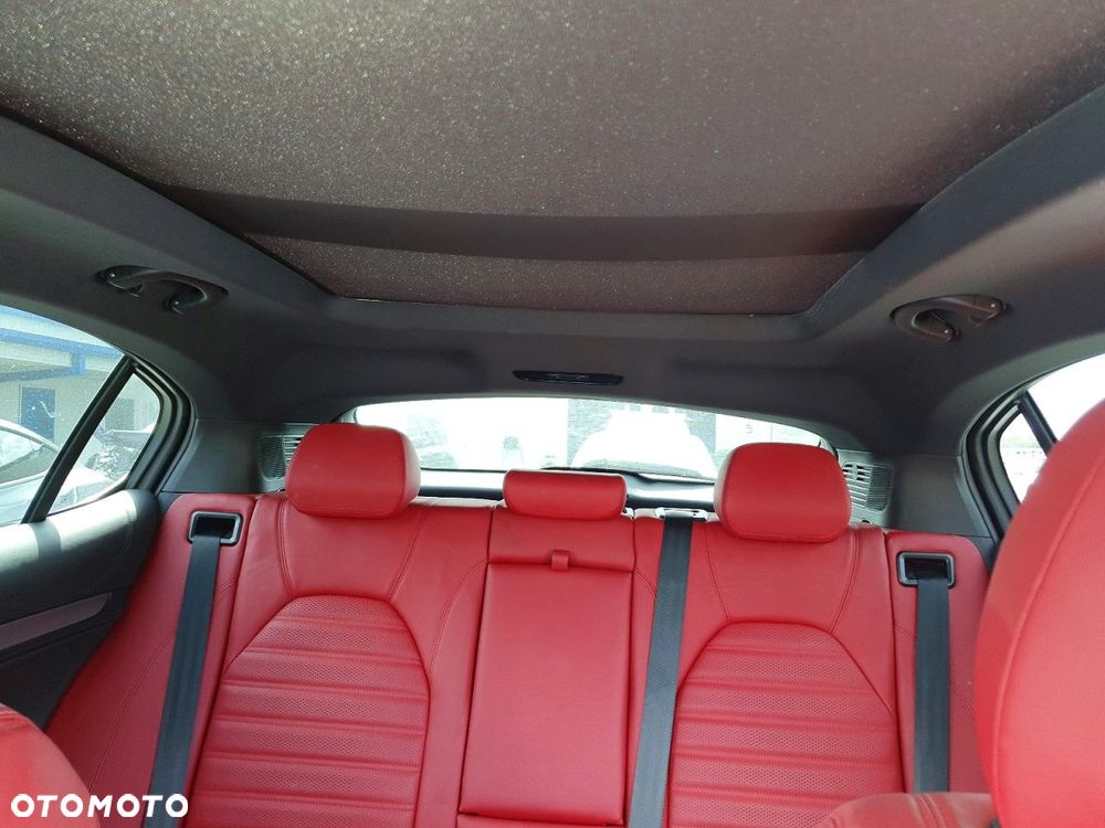 Alfa Romeo Stelvio 2.0 Turbo 16V AT8-Q4 Veloce Ti - 9