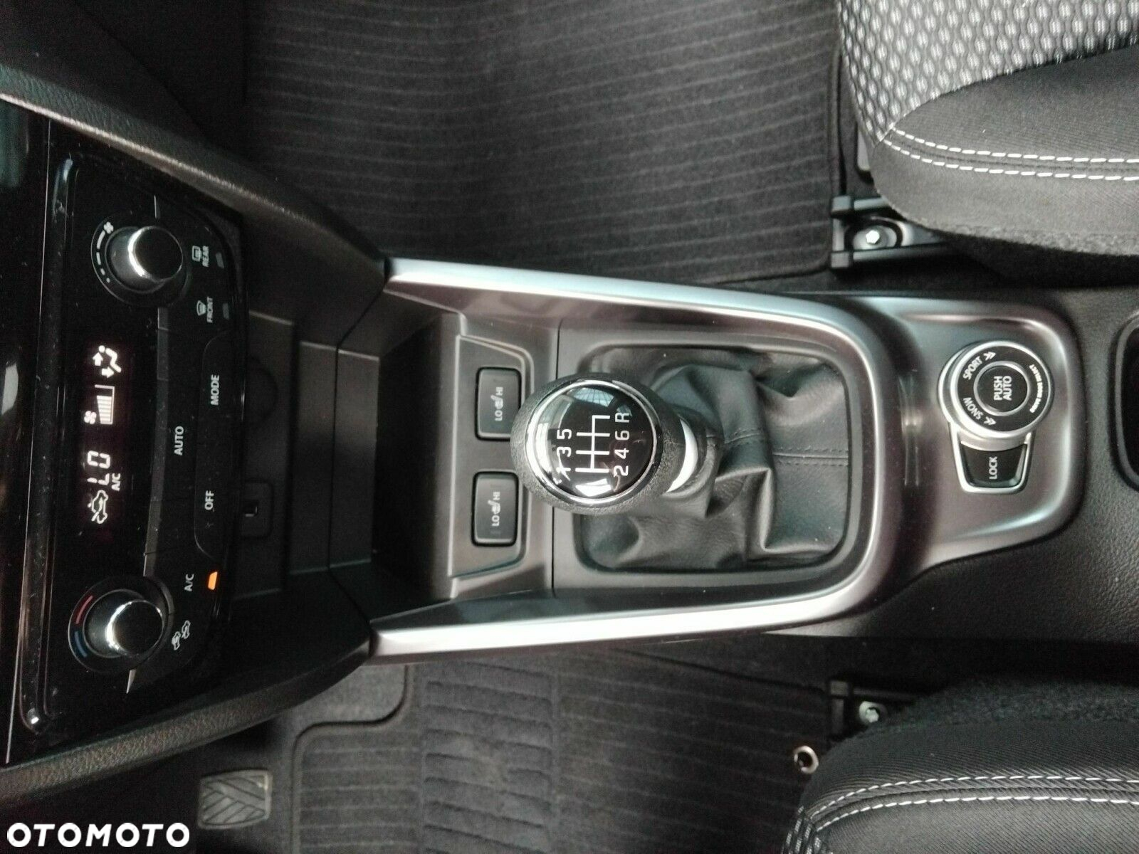Suzuki Vitara - 14