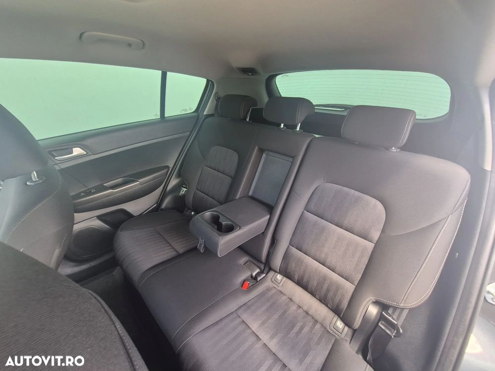 Kia Sportage 1.6 GDI 6MT 4x2 Plus - 11