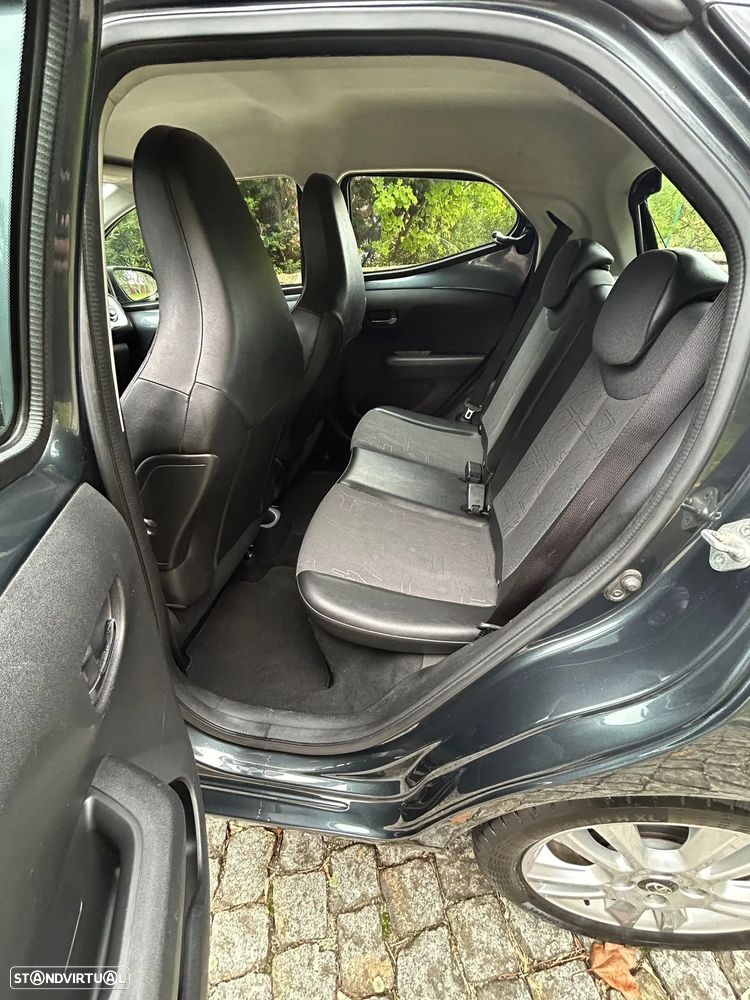 Toyota Aygo 1.0 X-Play Plus+X-Touch +TSS MM - 6