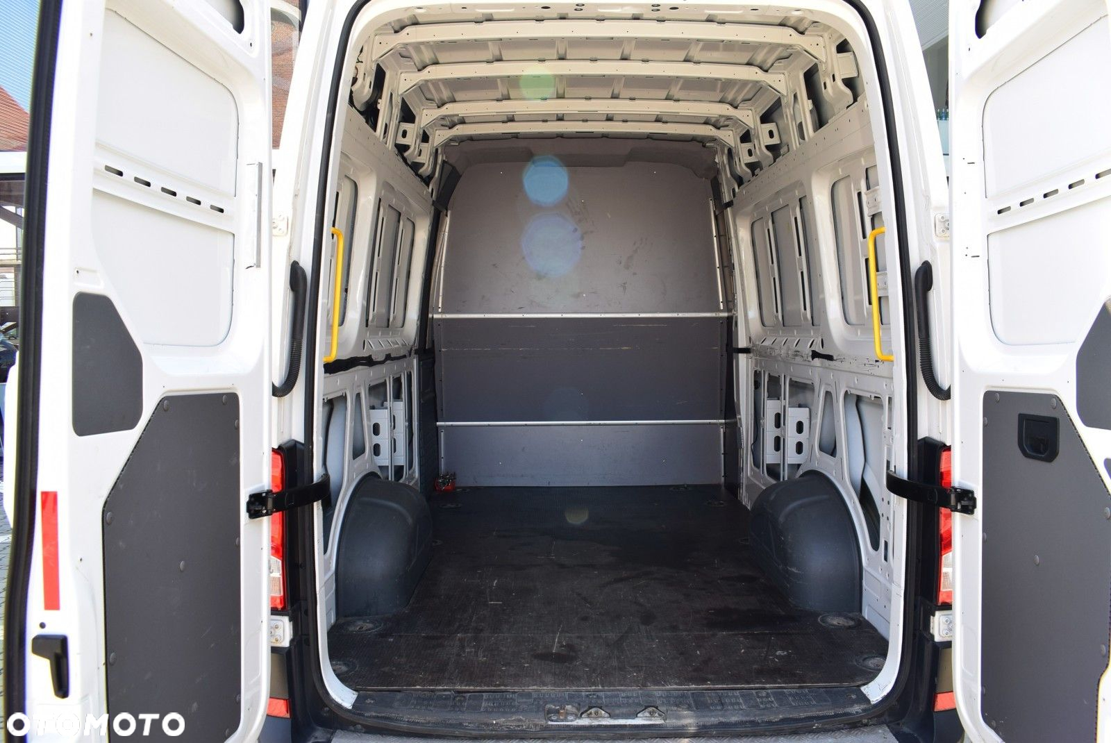 Volkswagen Crafter - 26