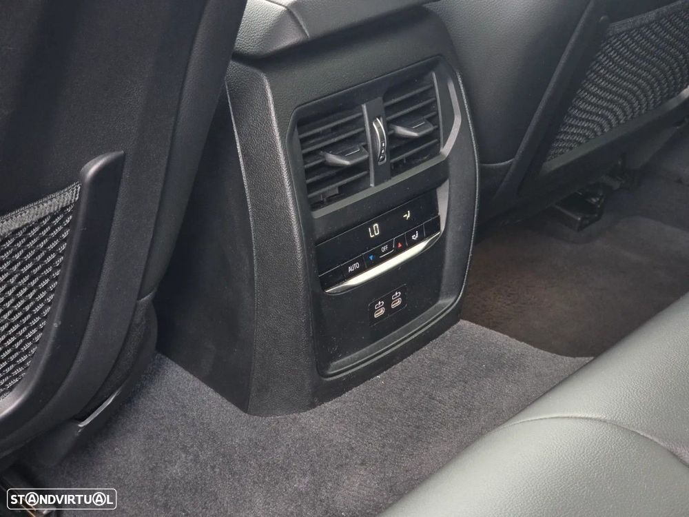 BMW 330 e Pack M Auto - 16