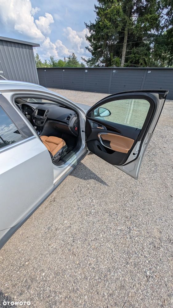 Opel Insignia 2.0 SIDI Turbo 4x4 Country Tourer - 10