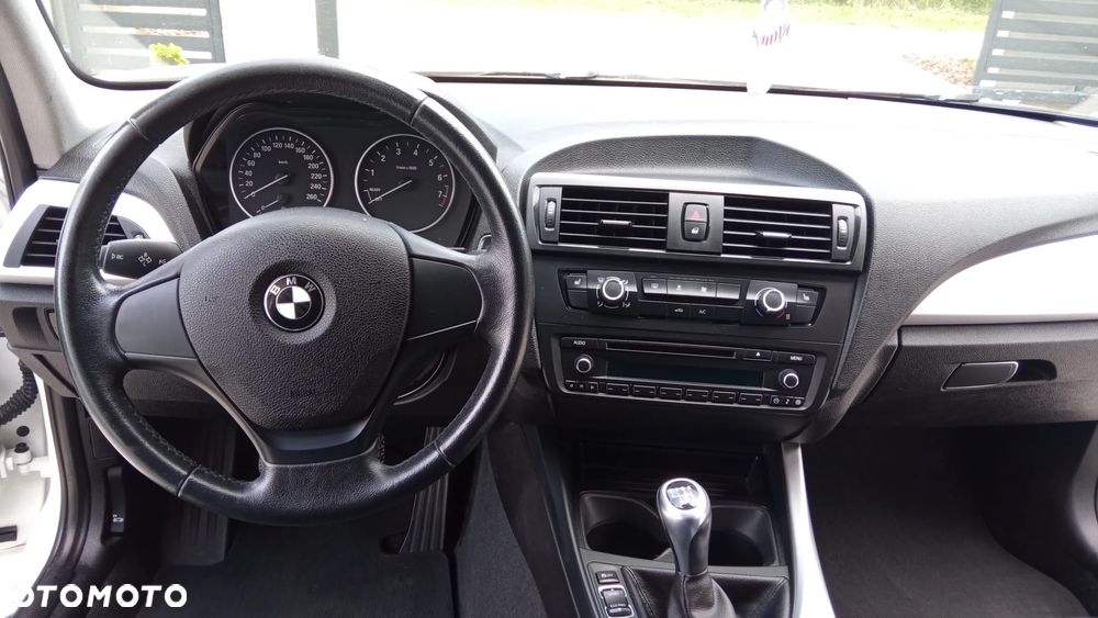 BMW Seria 1 114i - 20