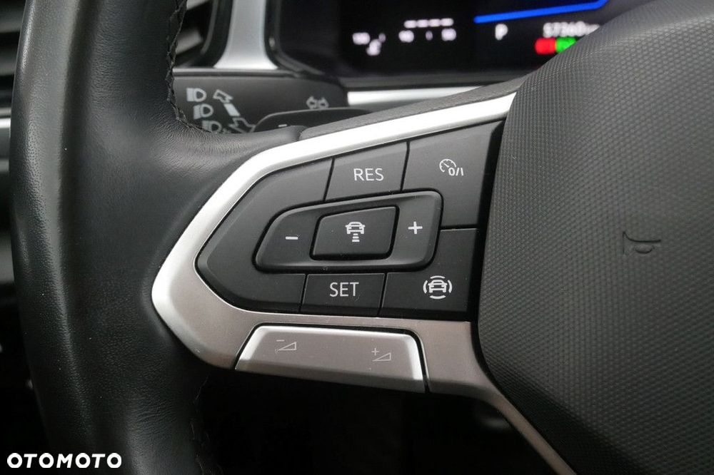 Volkswagen T-Roc 1.5 TSI Life DSG - 23