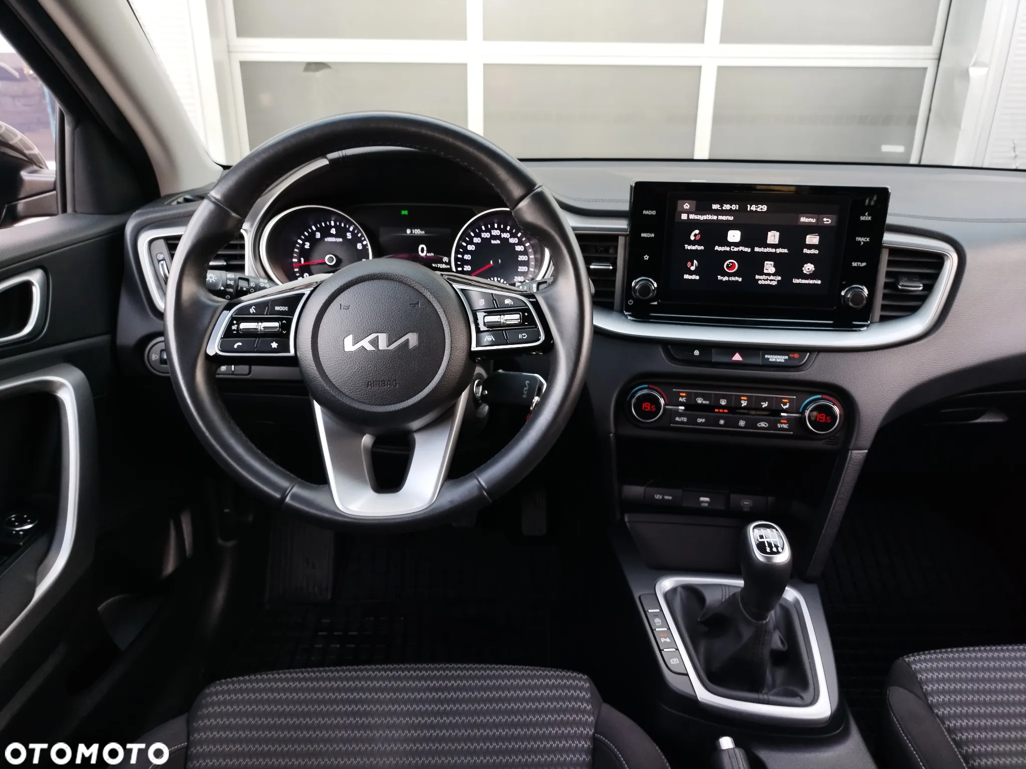 Kia XCeed 1.5 T-GDI M - 6