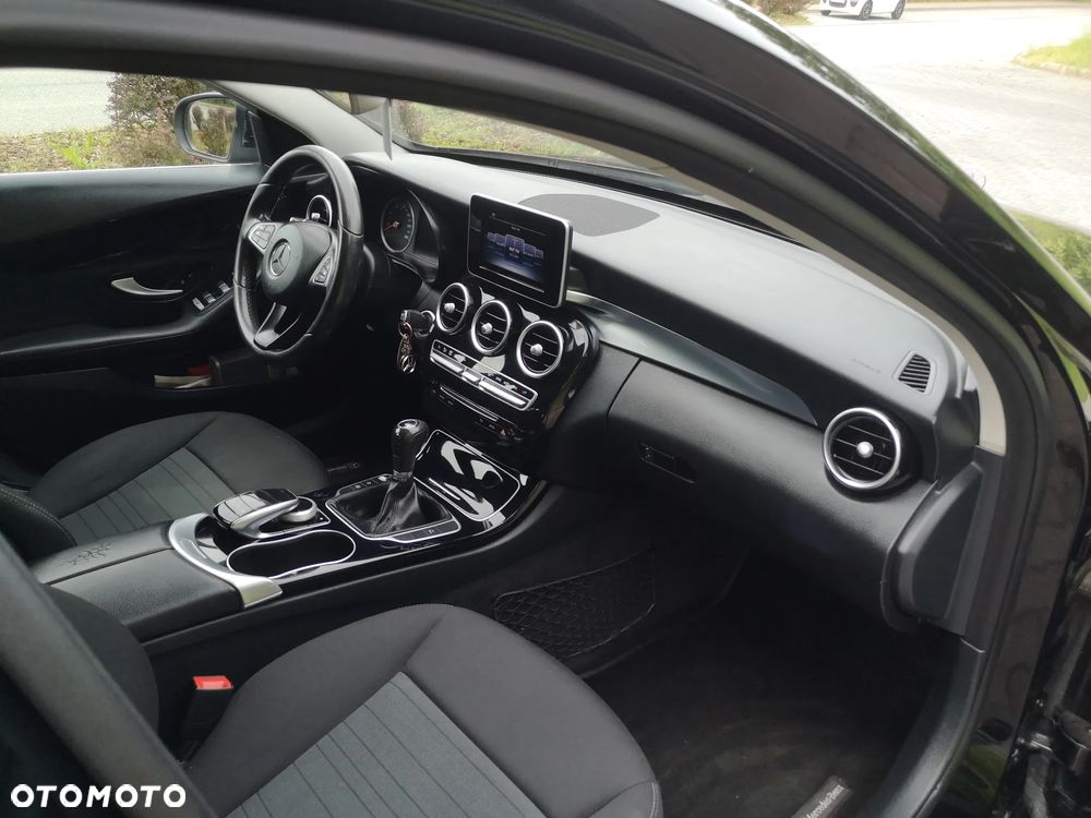 Mercedes-Benz Klasa C 200 Avantgarde - 22