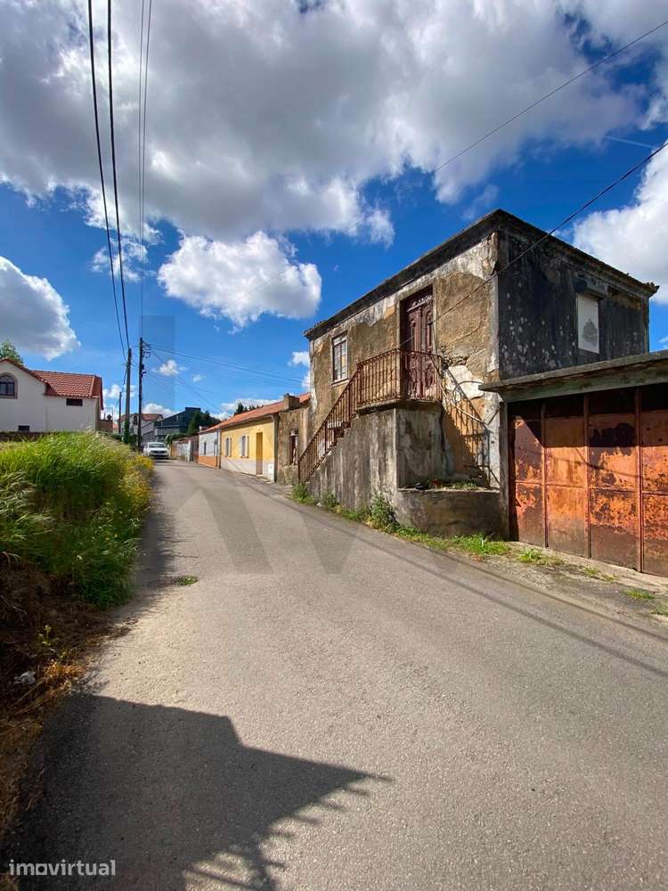 Propriedade Mista para Reconstrução (Isenta de Licença) em Santiago de - Grande imagem: 3/10