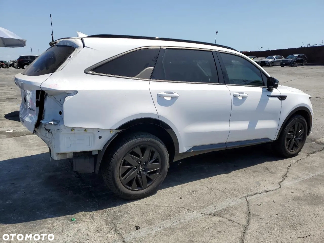 Kia Sorento - 4