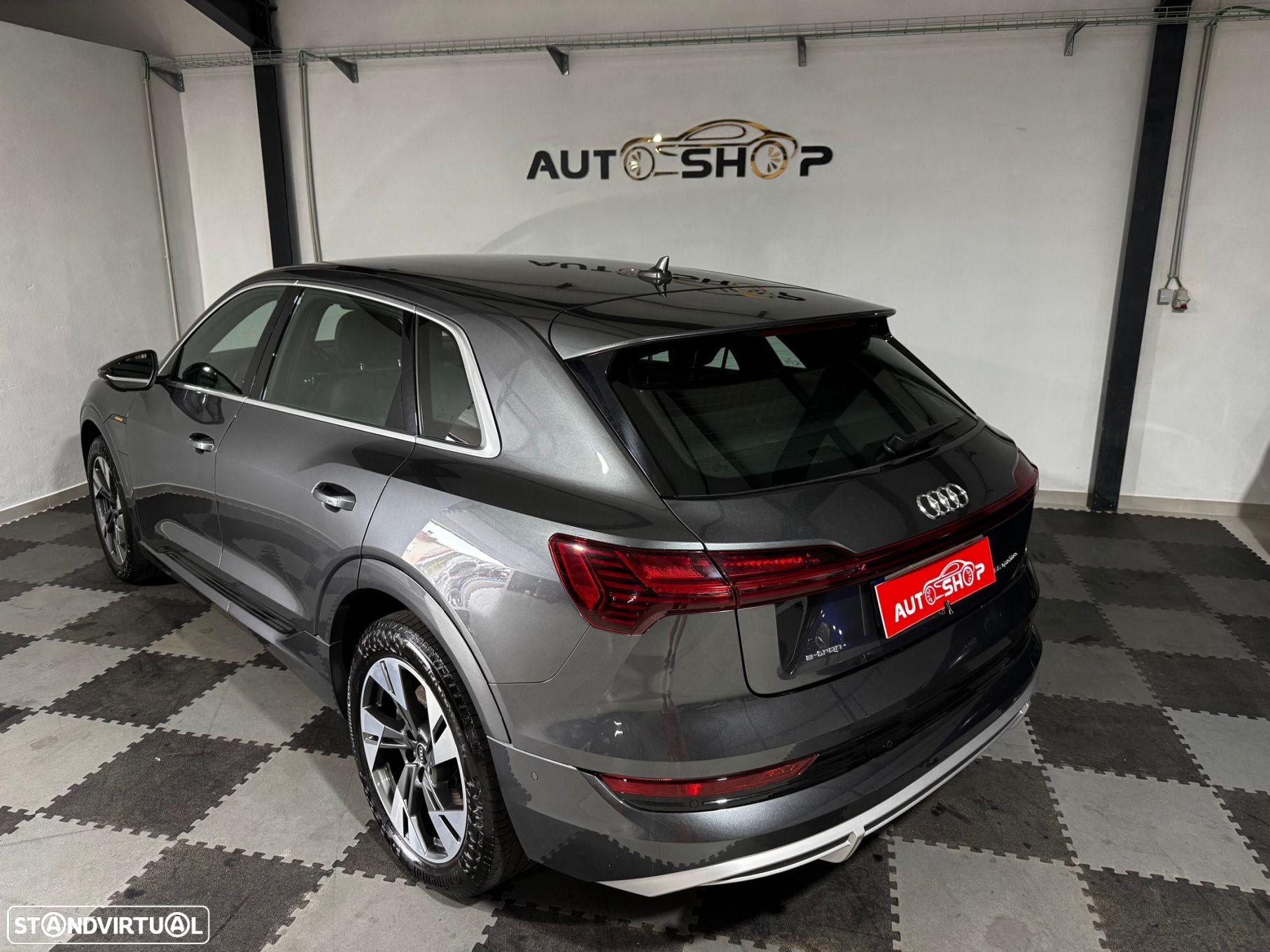 Audi e-tron 55 quattro S line - 36