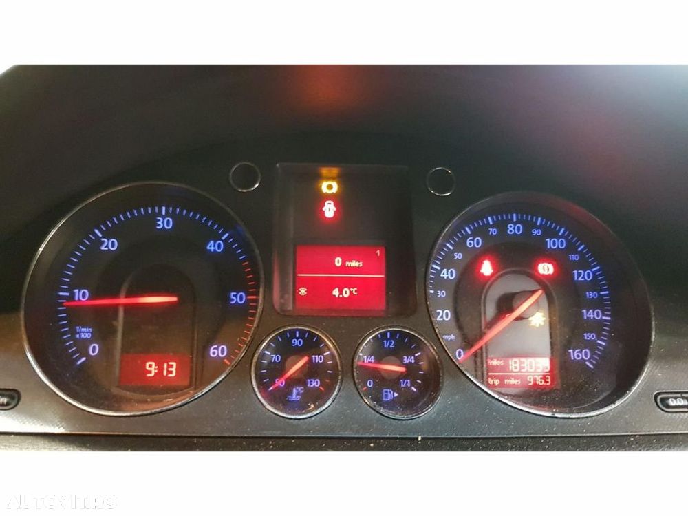 CD player Volkswagen Passat B6 2006 Break 2.0 TDi - 8