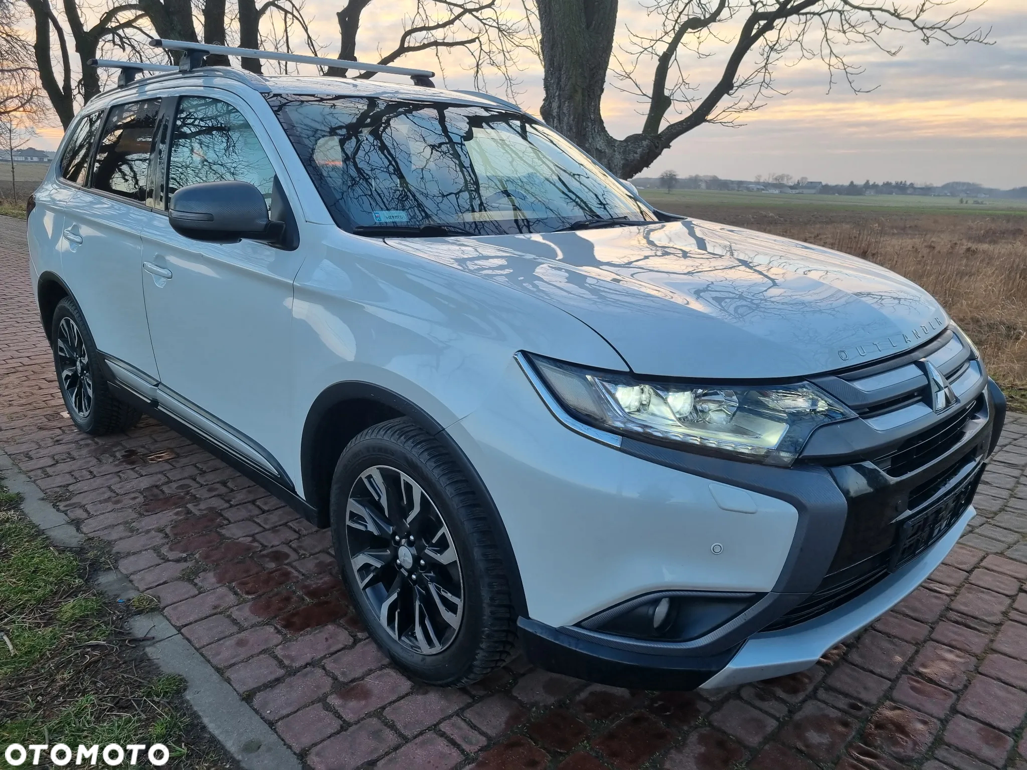 Mitsubishi Outlander 2.2 DID Intense + 4WD - 31