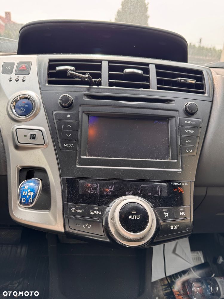 Toyota Prius+ (Hybrid) - 15