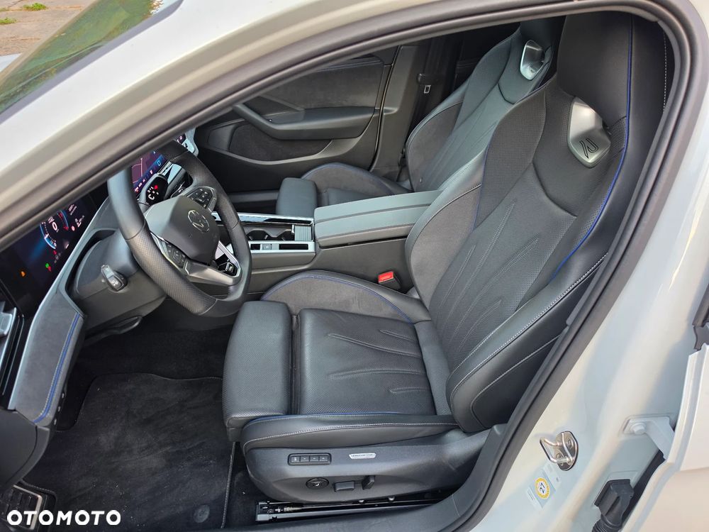 Volkswagen Passat 2.0 TDI SCR 4Mot Style DSG - 14