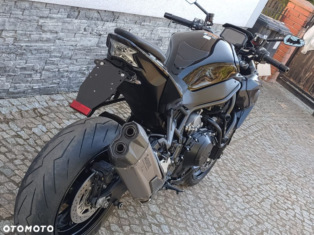 Kawasaki H2 - 9