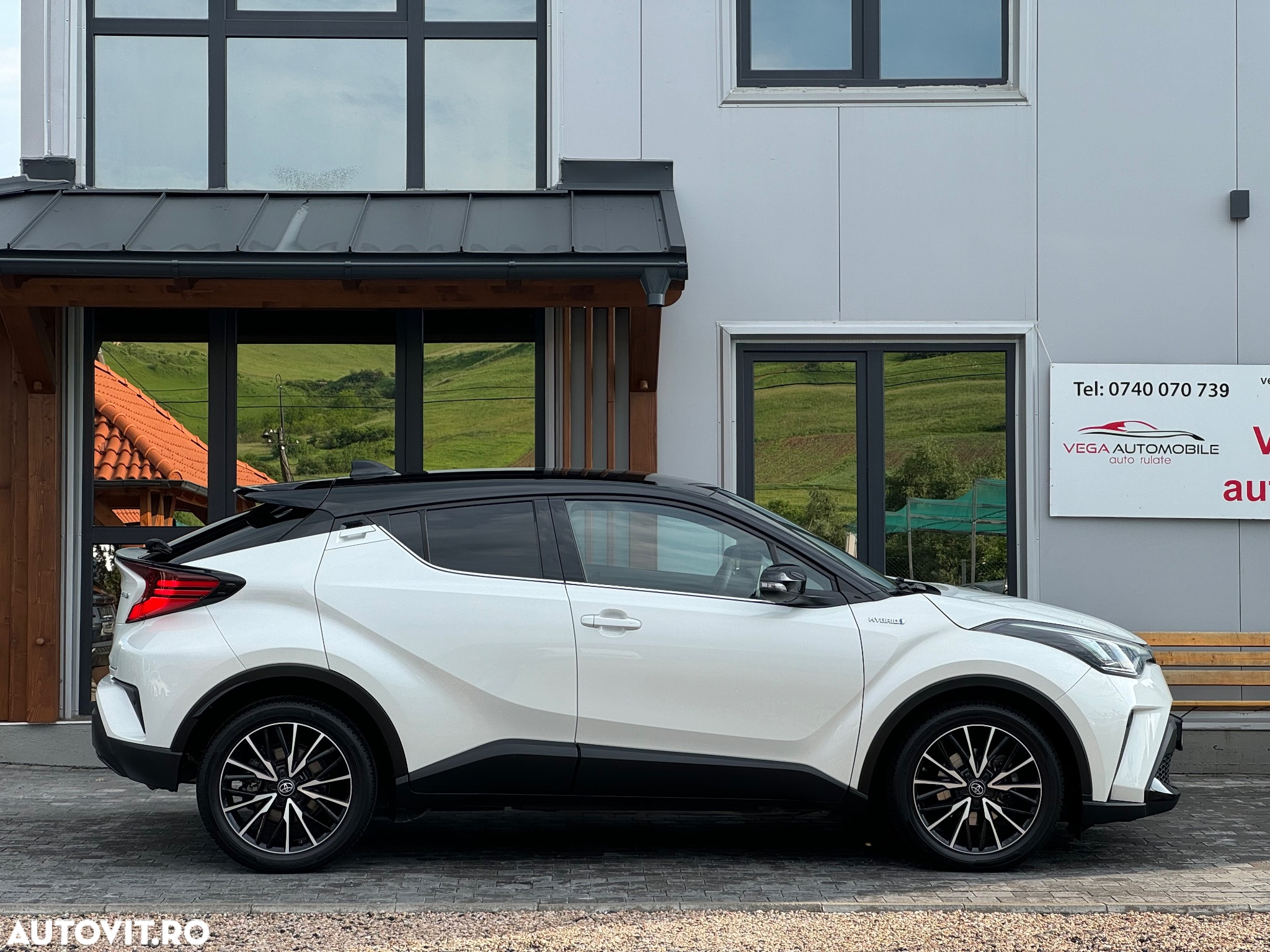 Toyota C-HR 1.8 Hybrid Black&White - 5