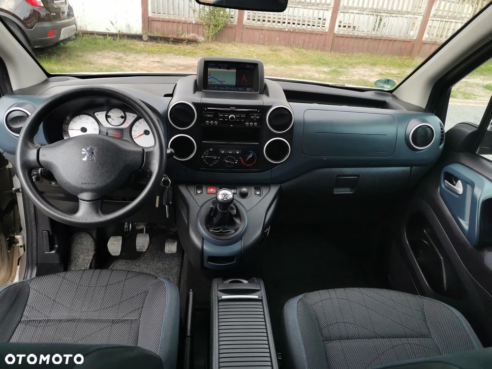 Peugeot Partner 110 Family - 29