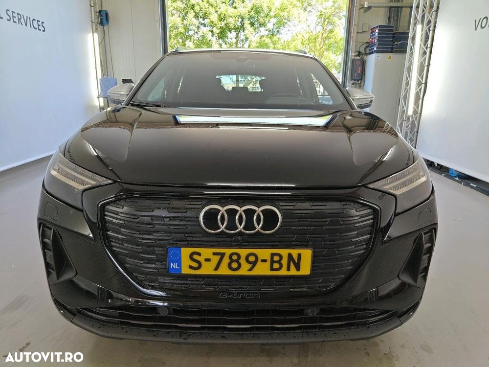 AUDI Q4