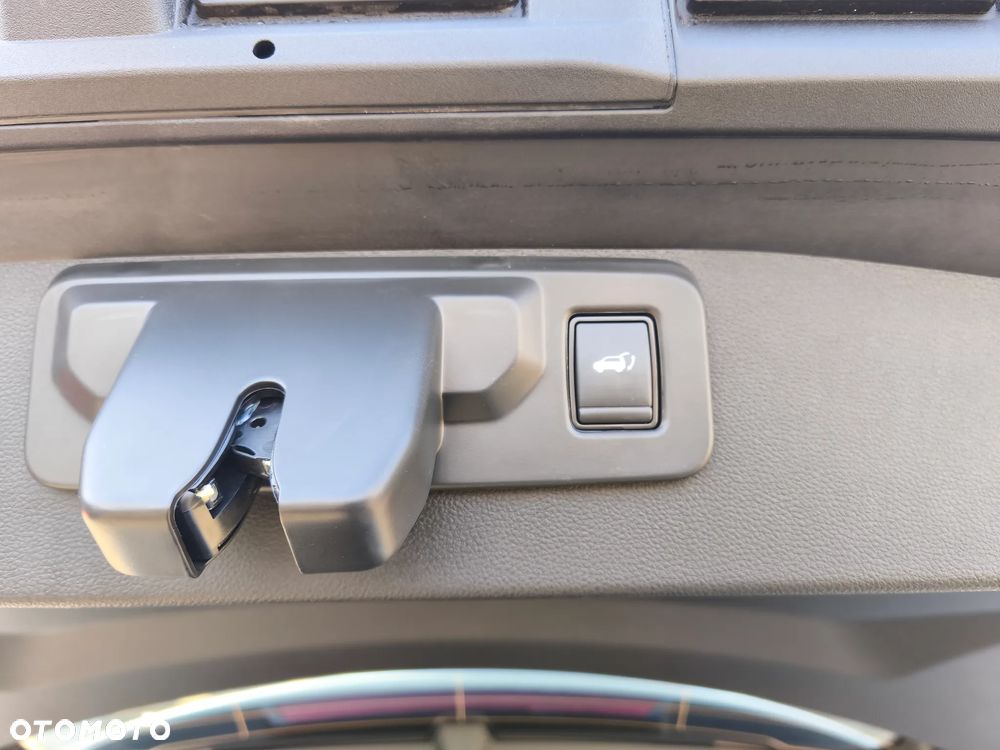 Mitsubishi Grandis - 27
