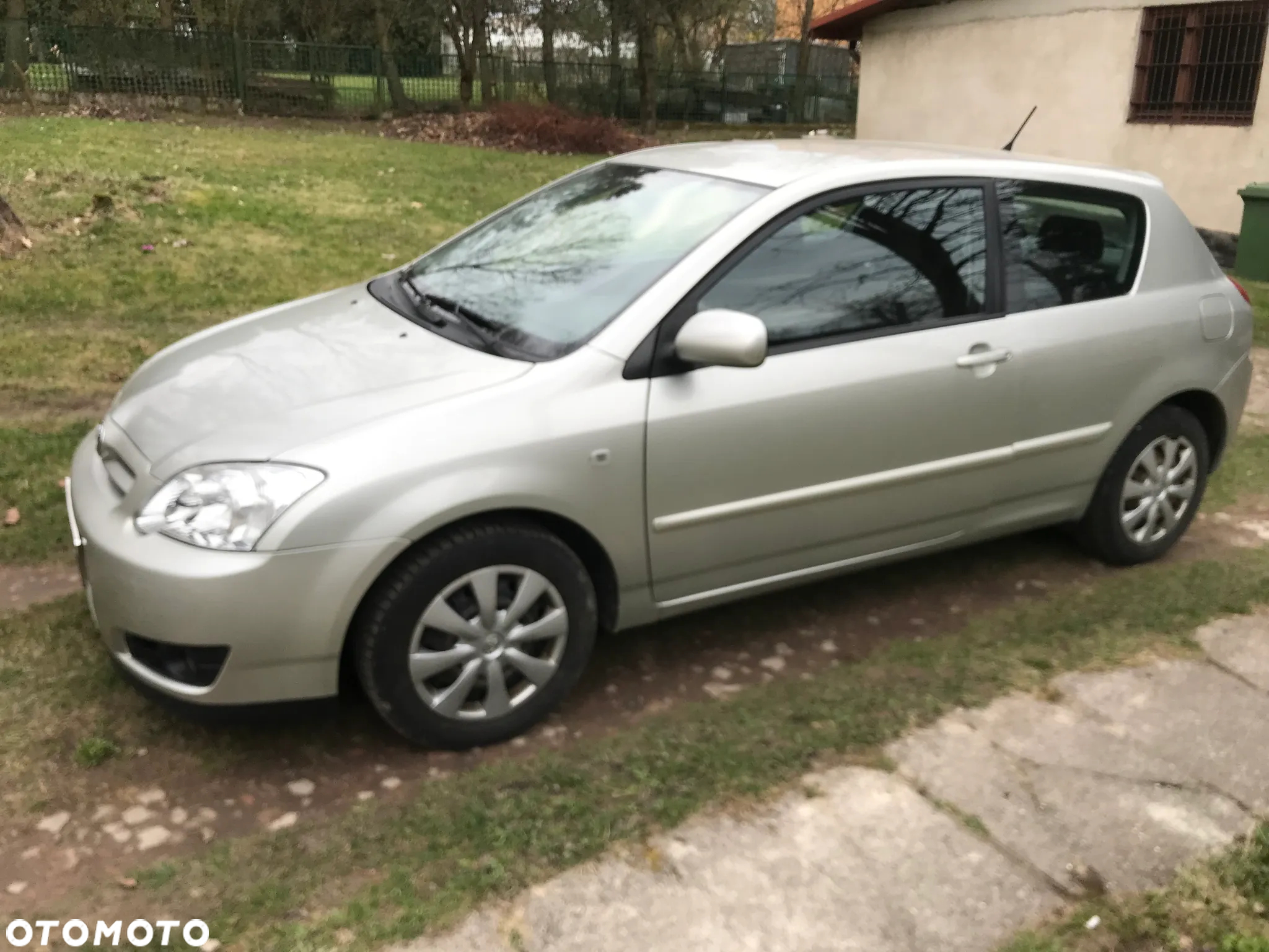 Toyota Corolla 1.6 VVT-i Sol (air6) - 2