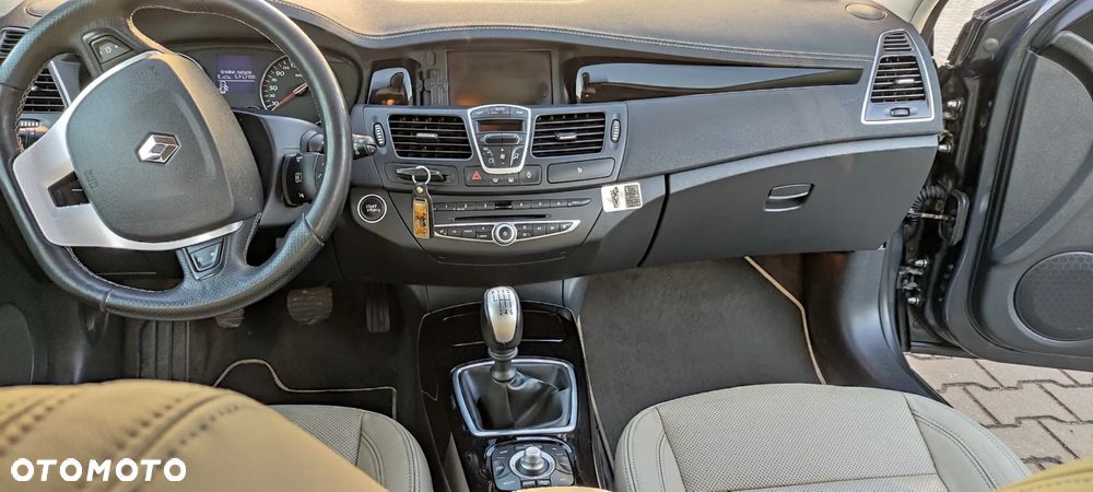 Renault Laguna dCi 180 FAP Initiale - 19