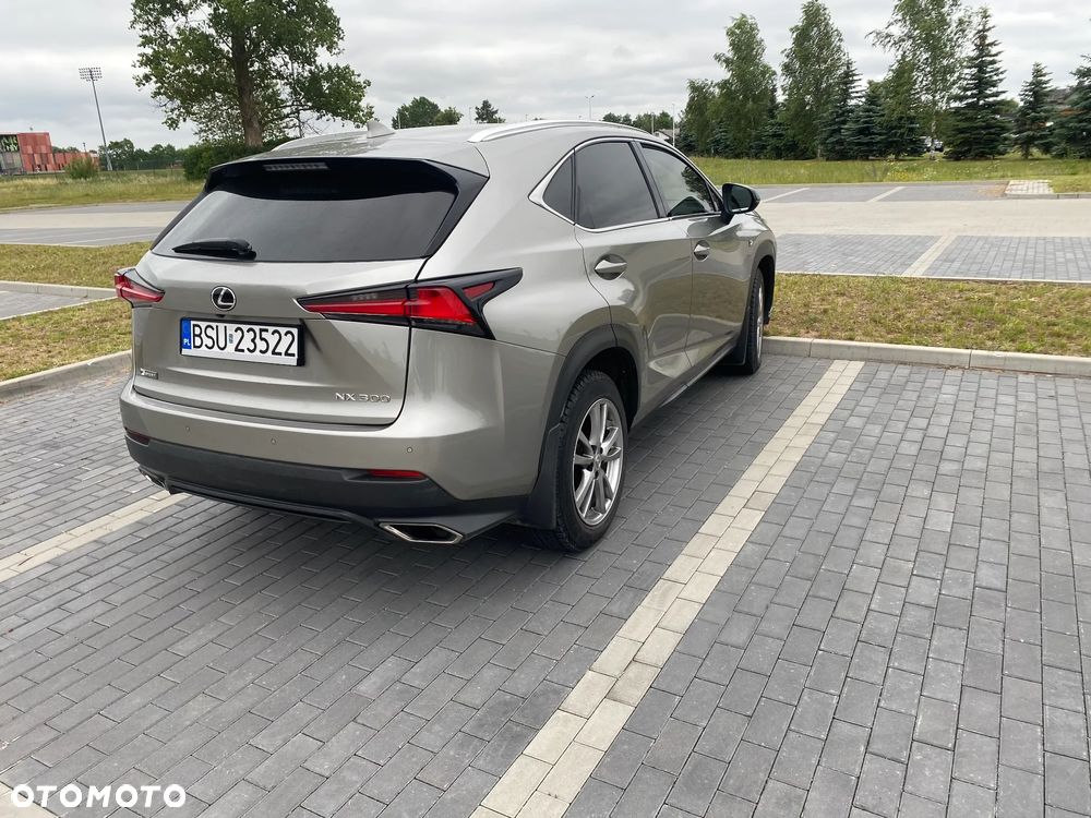 Lexus NX 300 F Sport AWD - 4