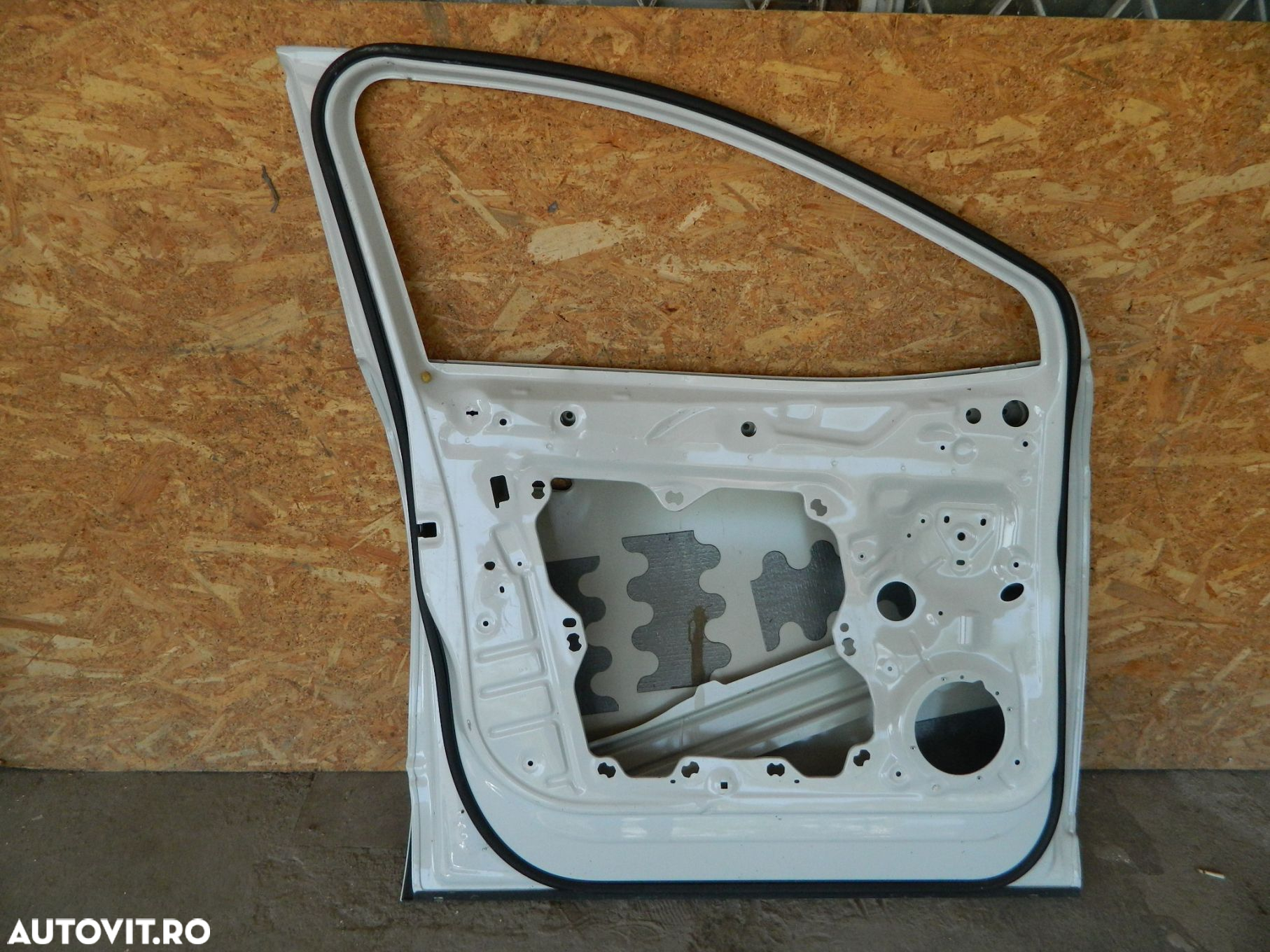 Usa stanga fata VW ID4, 2020, 2021, 2022, 2023, 2024 cod origine 11A831311. - 5