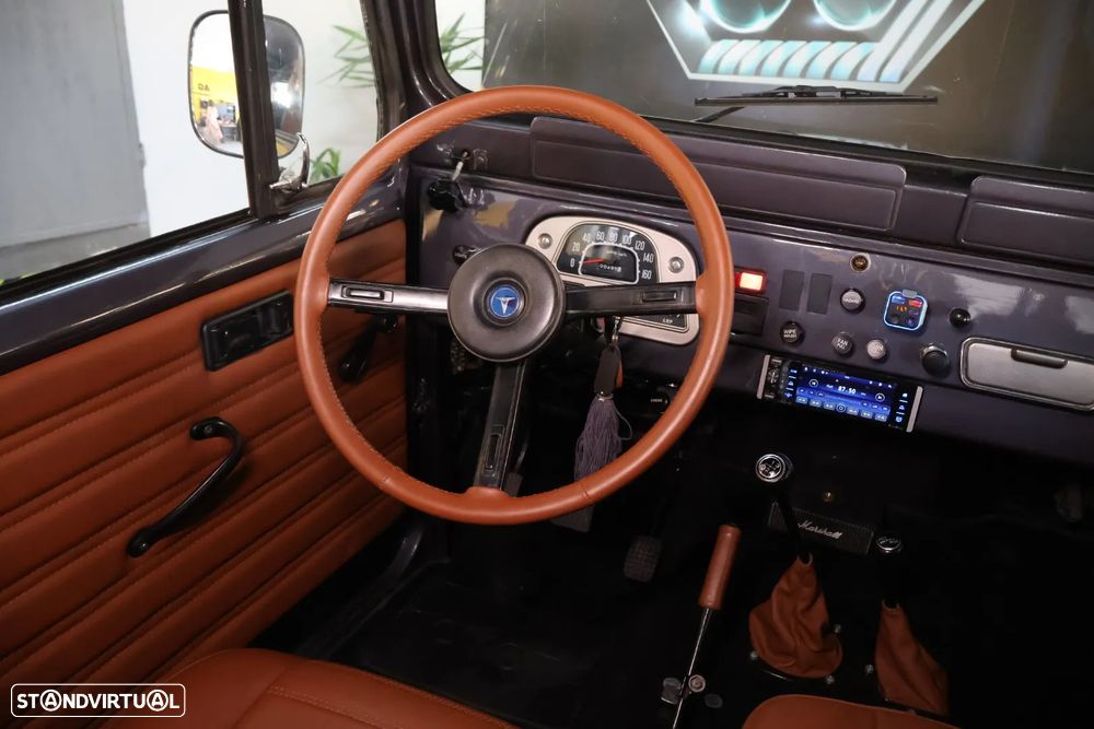 Toyota Land Cruiser - 7