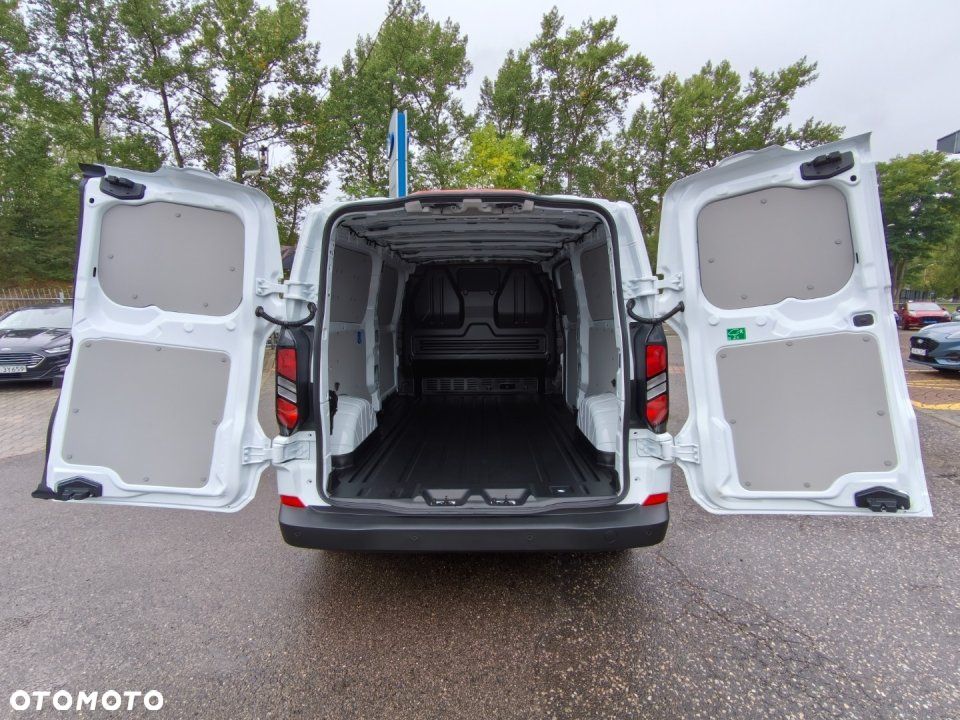 Ford Transit Custom - 11