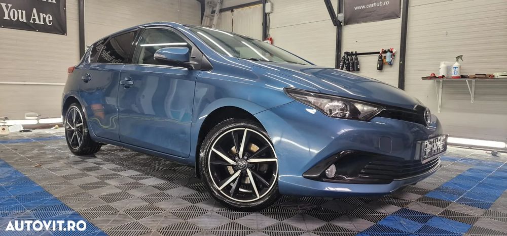 Toyota Auris - 1