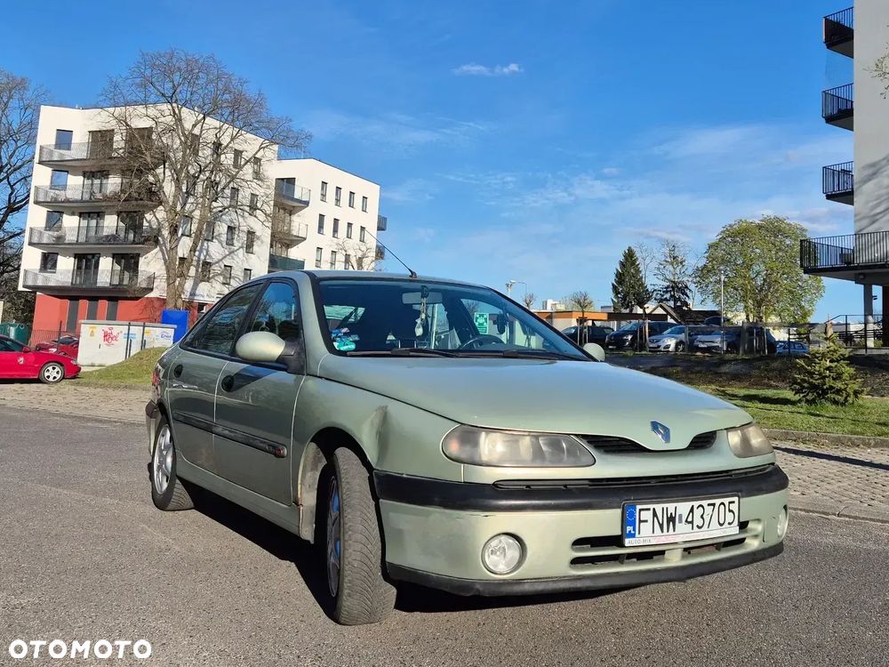 Renault Laguna 1.8 RXT - 2