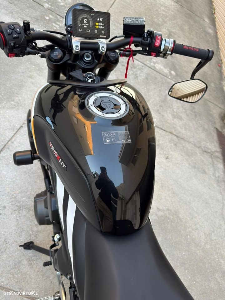 Triumph Trident 660 - 12