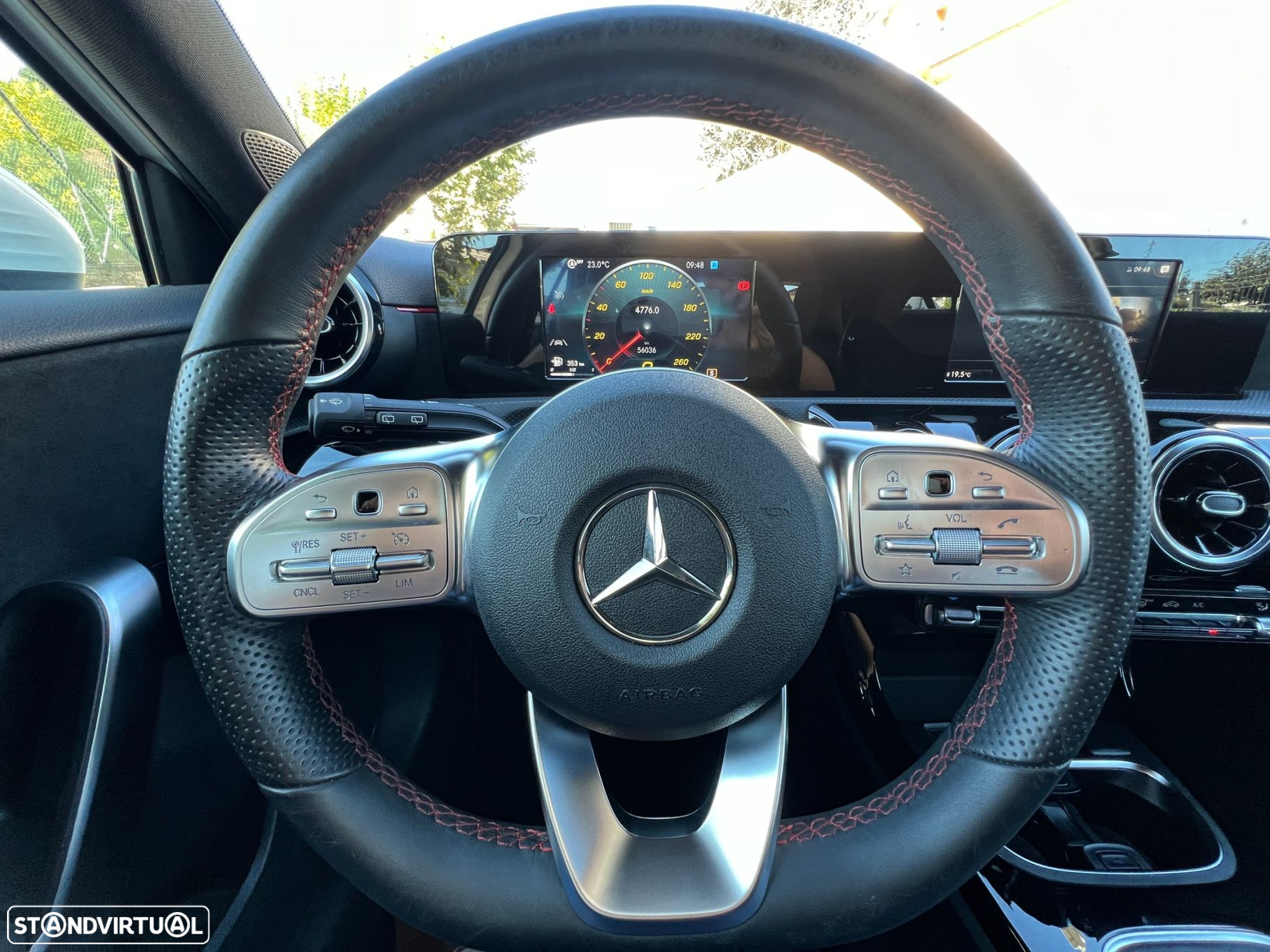 Mercedes-Benz A 180 d AMG Line - 17