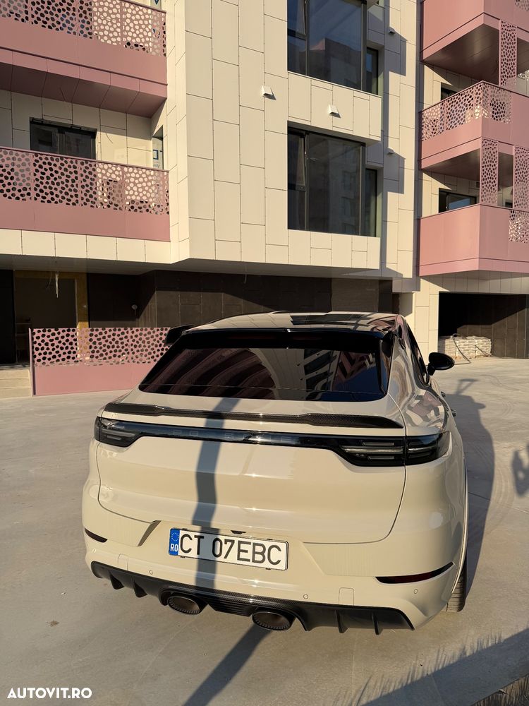Porsche Cayenne - 5