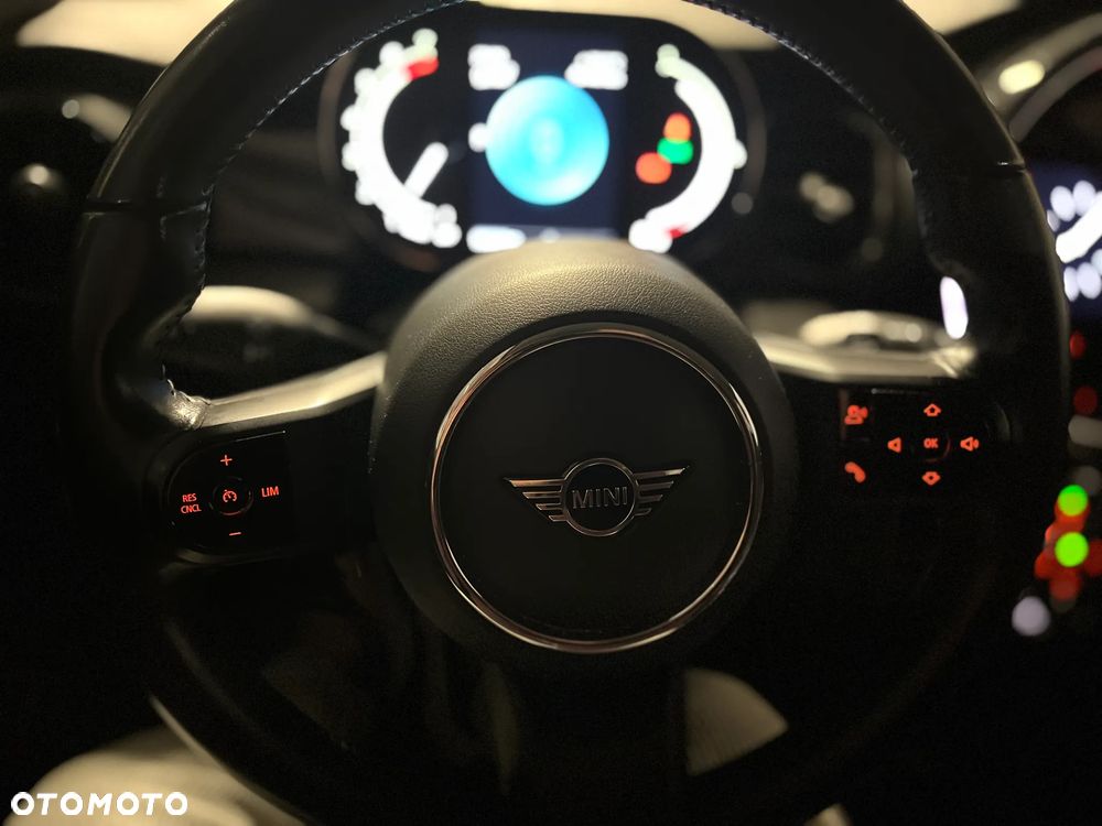 MINI ONE - 19