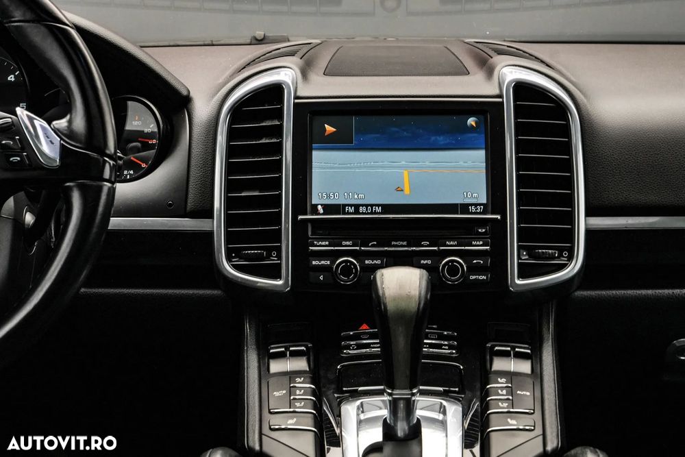Porsche Cayenne - 18