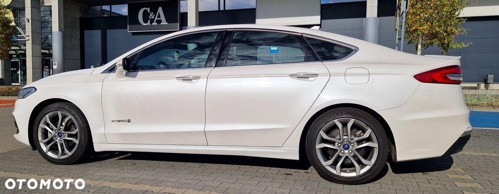 Ford Fusion - 5