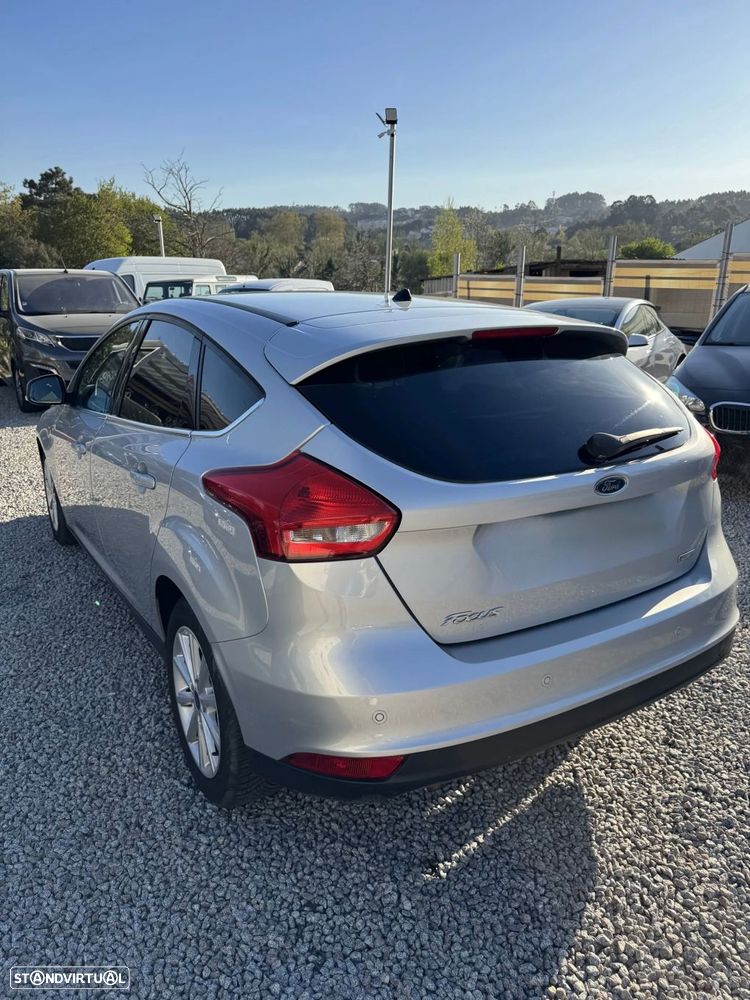 Ford Focus - 7