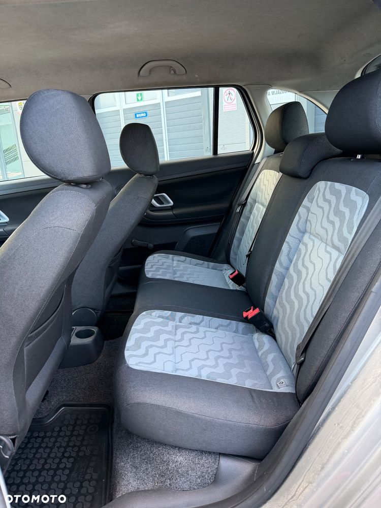 Skoda Fabia 1.4 16V Ambiente - 13